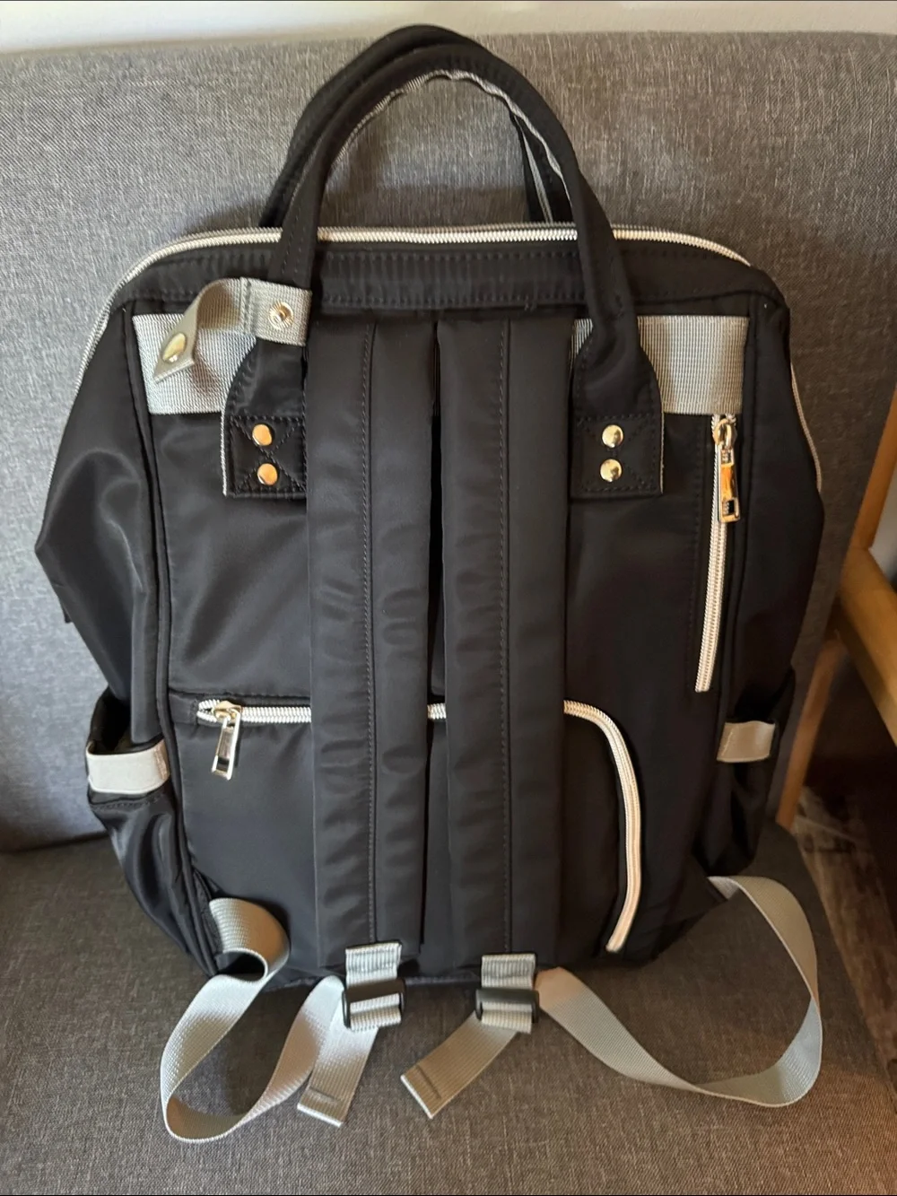 BRAND NEW Suffolk Black Women's Dance Backpack Tote with White-Trim Zippers